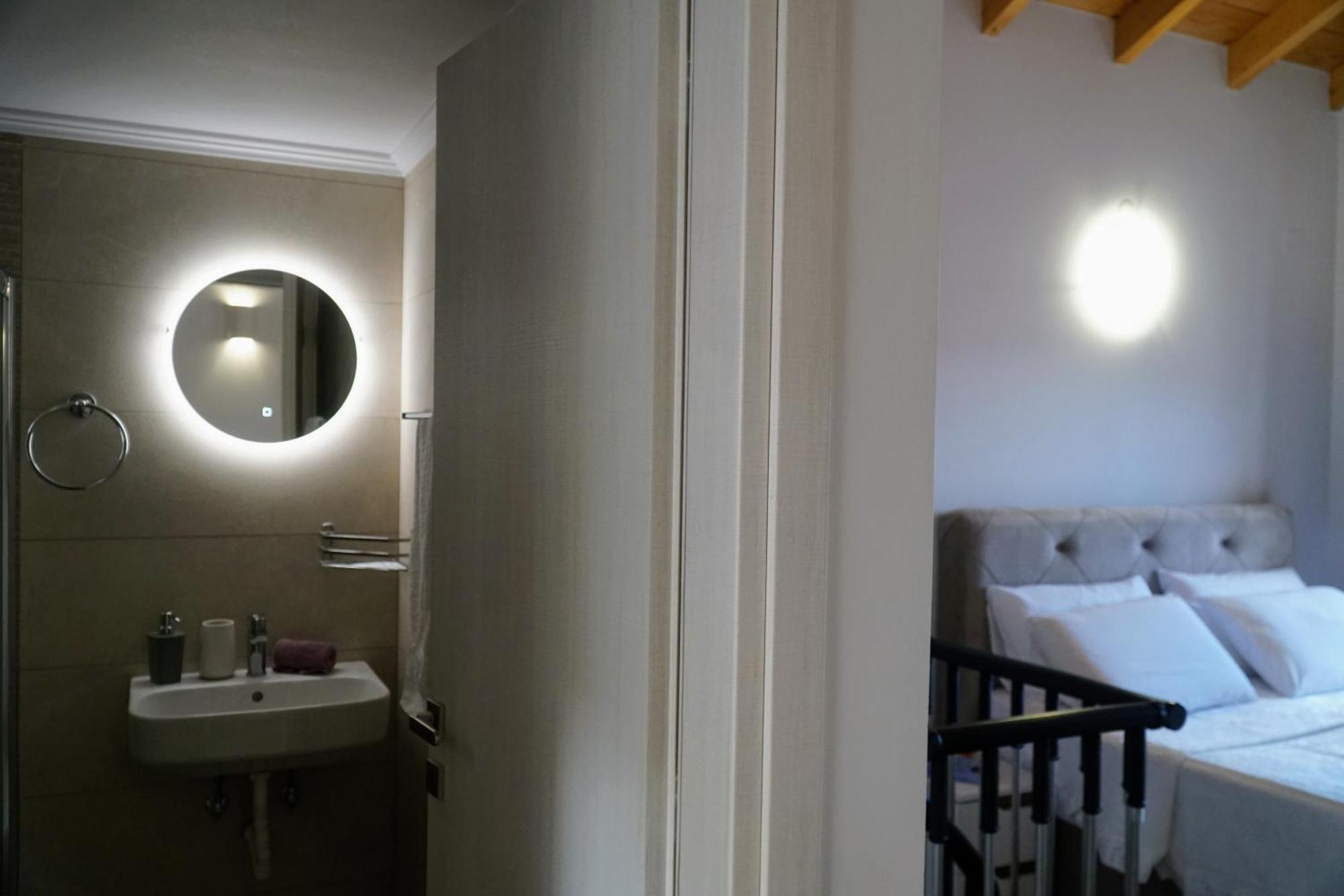 Oceanis Apartment Sými Luaran gambar