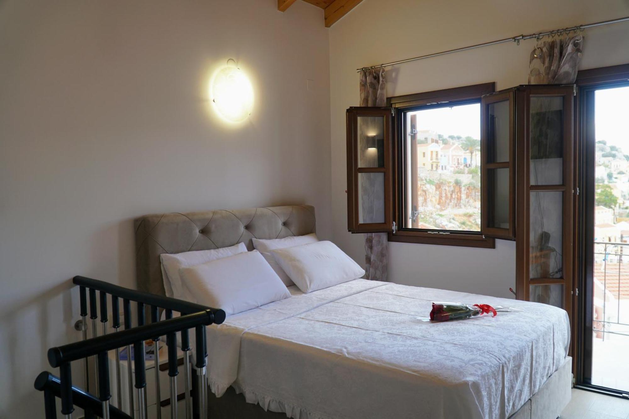 Oceanis Apartment Sými Luaran gambar